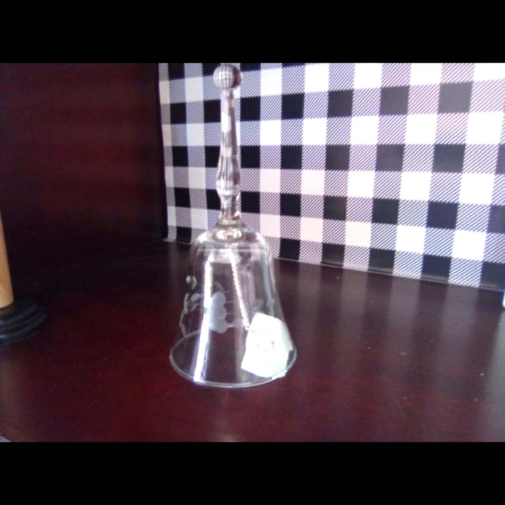 Princess House 5 inch crystal bell - Picture 1 of 1